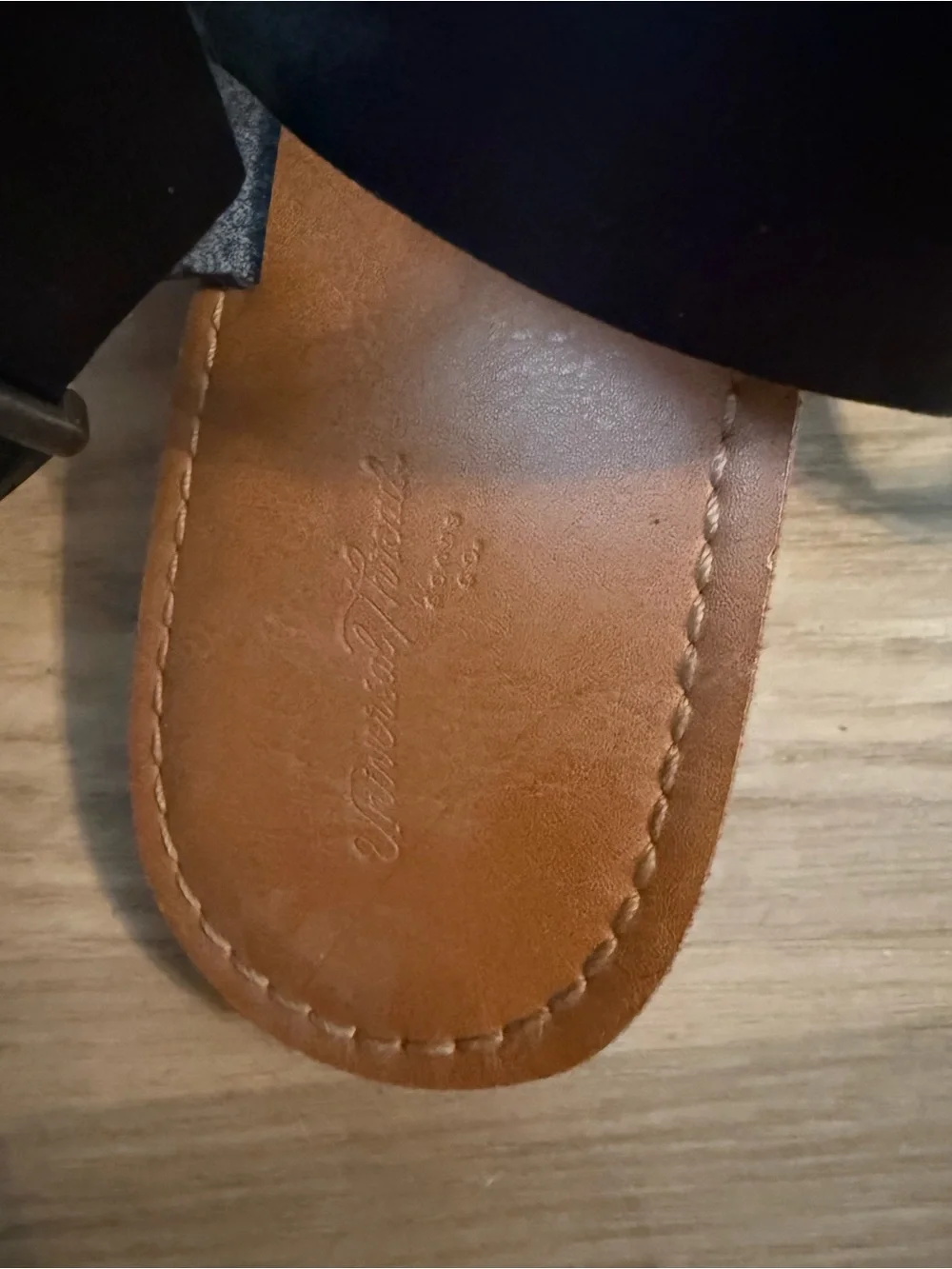 Universal Thread Black Cross-Strap Leather Sandals with Tan Footbed